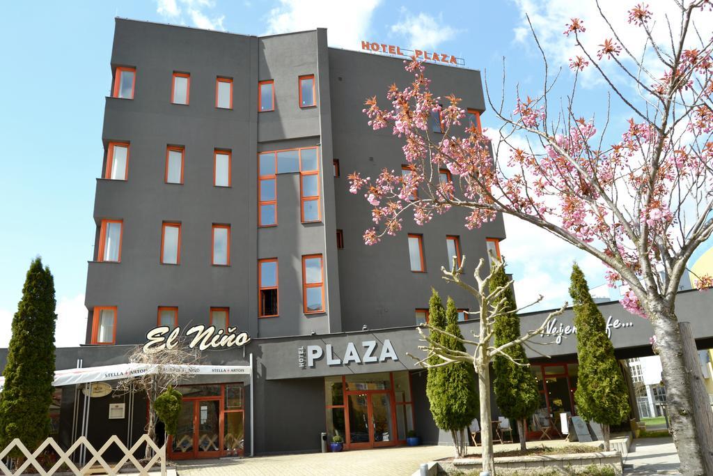 Hotel Plaza Mladá Boleslav Exterior foto